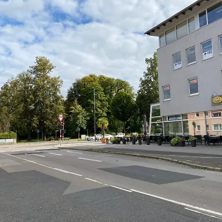 Grosszuegiges Apartment - Zentrale Lage - Kostenloses Parken Apartment Amberg